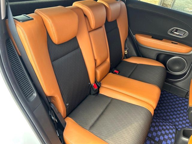 VEZEL HYBRID 4WD