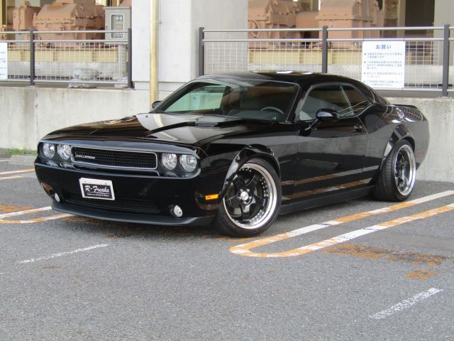 DODGE CHALLENGER