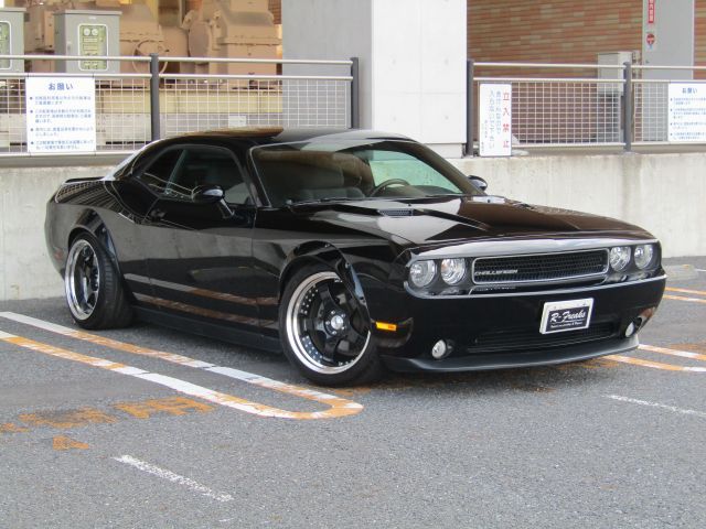 DODGE CHALLENGER