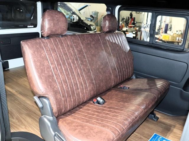 HIACE van 2WD