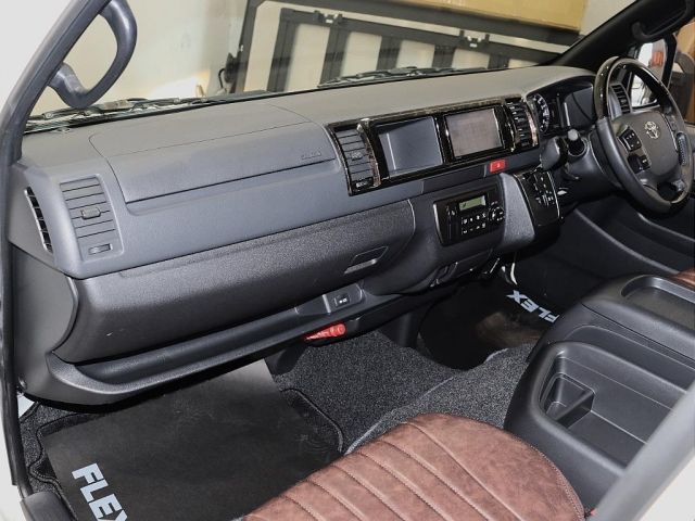 HIACE van 2WD