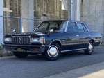 CROWN sedan