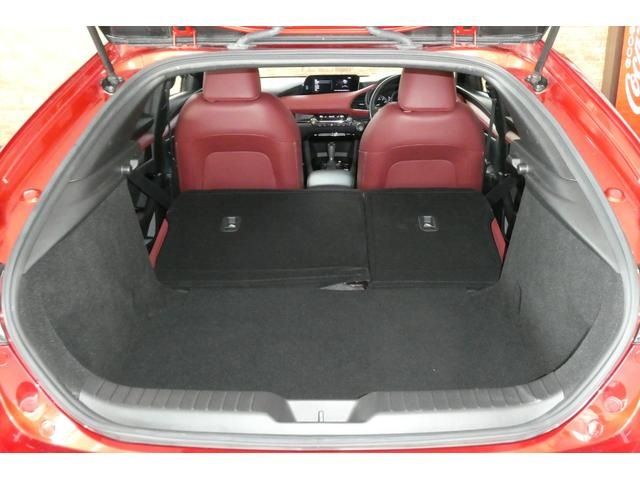 MAZDA3 FASTBACK