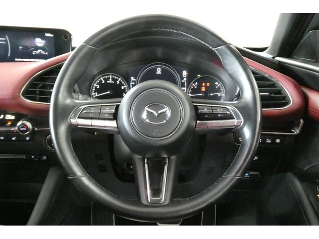 MAZDA3 FASTBACK