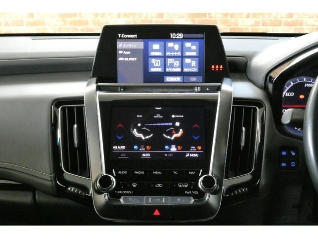 CROWN sedan hybrid 4WD