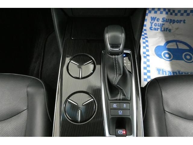 CROWN sedan hybrid 4WD