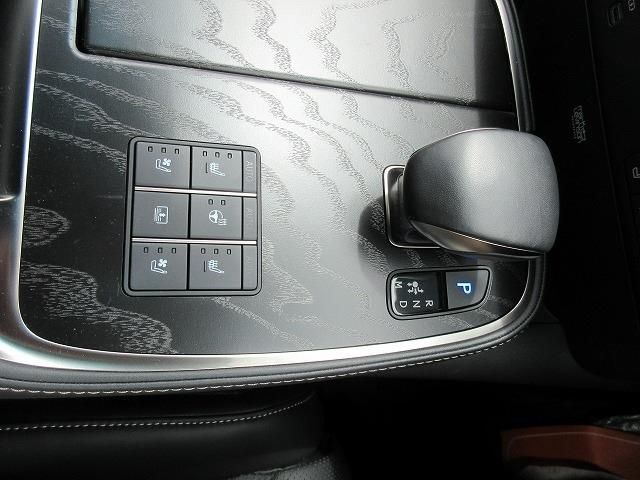 LEXUS LS500h