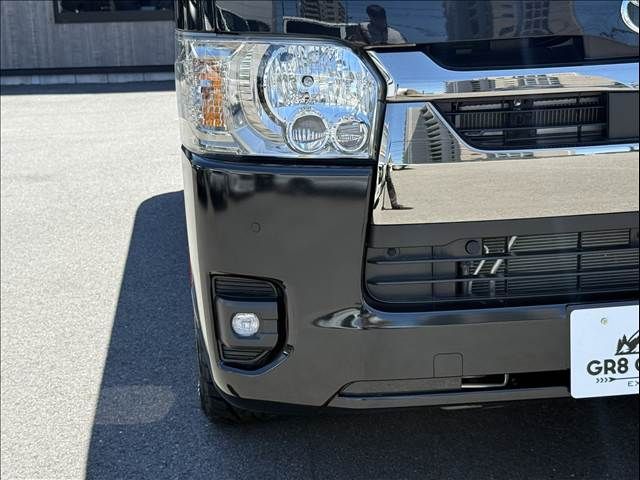 HIACE van 4WD