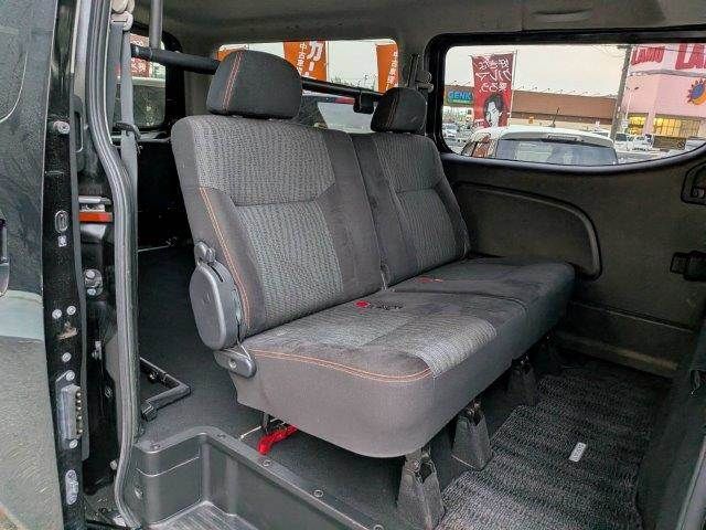 NV350 CARAVAN 4WD