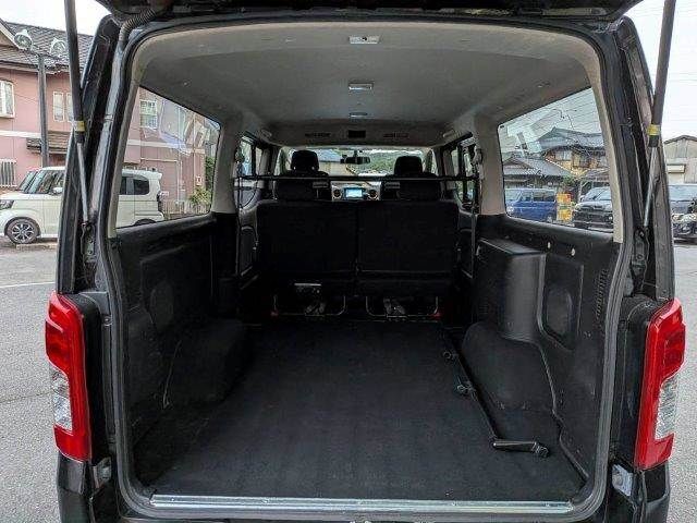 NV350 CARAVAN 4WD