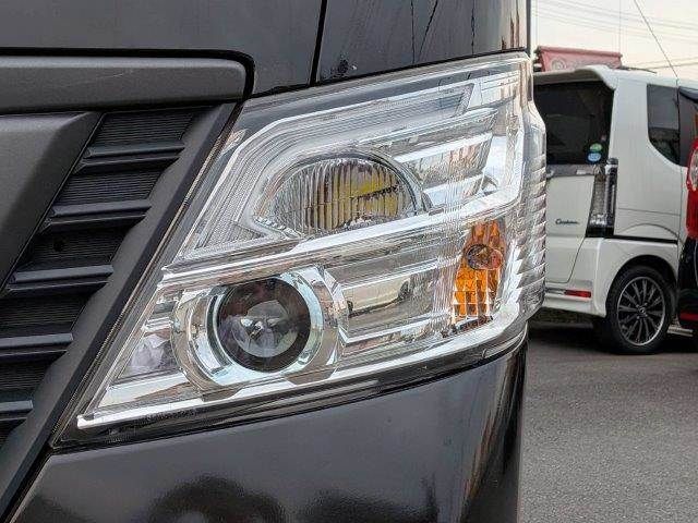 NV350 CARAVAN 4WD