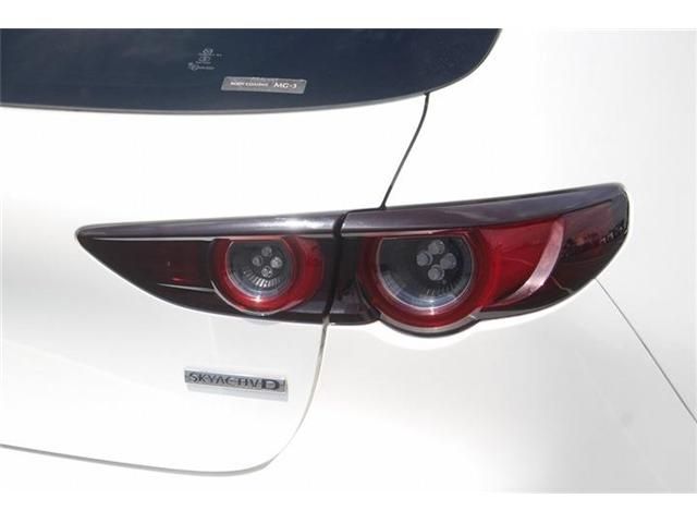 MAZDA3 FASTBACK