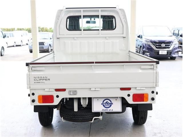 CLIPPER truck
