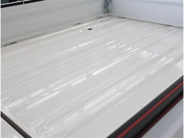CLIPPER truck
