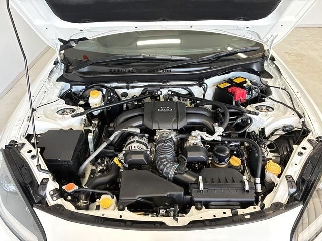 GR86