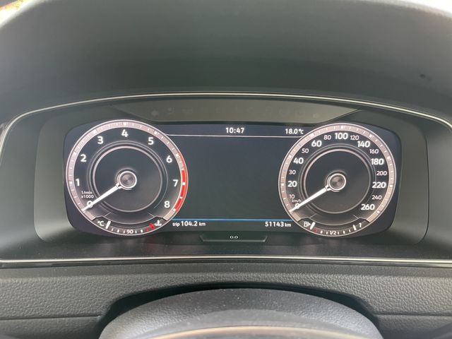 VOLKSWAGEN GOLF Alltrack