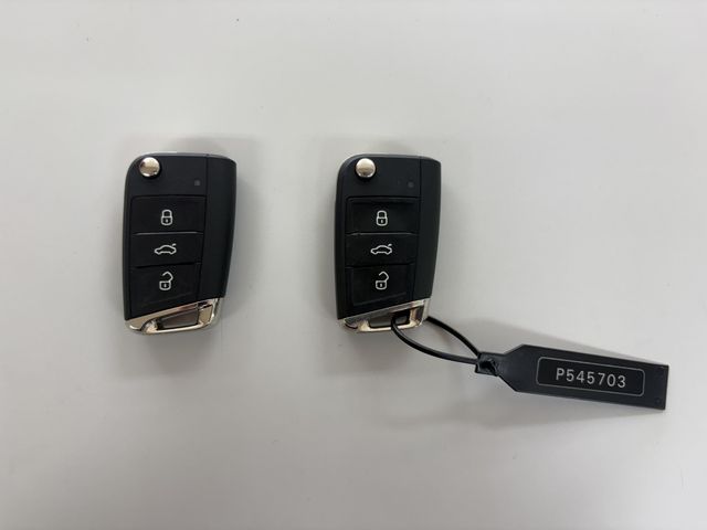 VOLKSWAGEN GOLF Alltrack