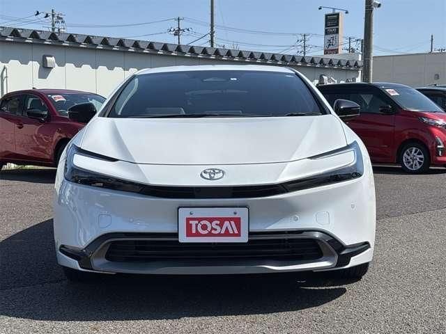 PRIUS 4WD