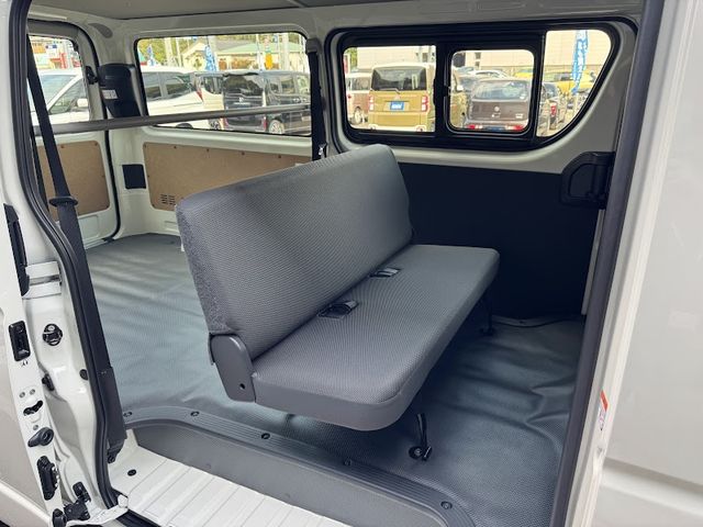 HIACE van 2WD