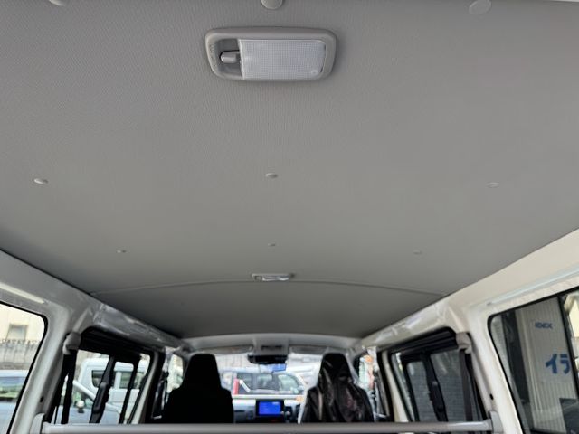 HIACE van 2WD