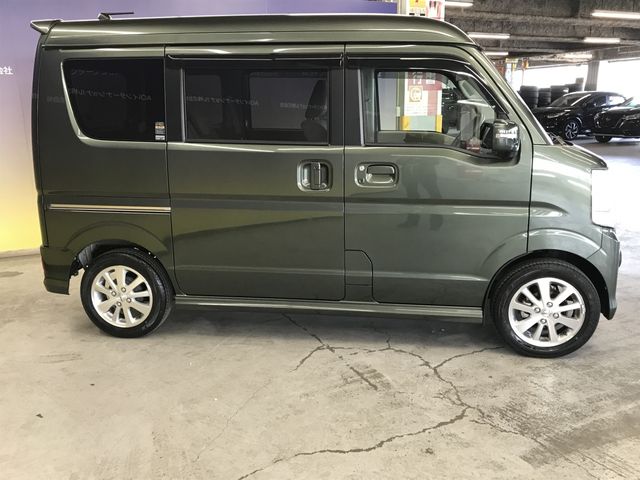 NV100 CLIPPER RIO 4WD