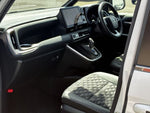 VOXY HYBRID