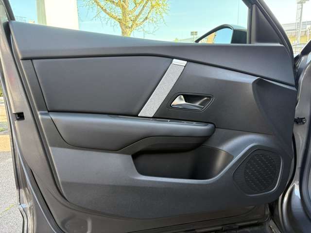 CITROEN E-C4