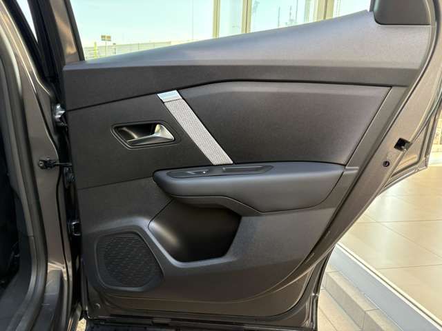 CITROEN E-C4