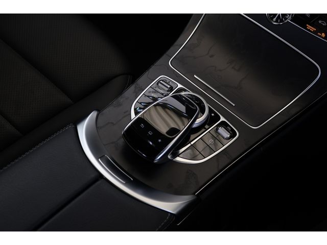 MERCEDES BENZ C-Class sedan