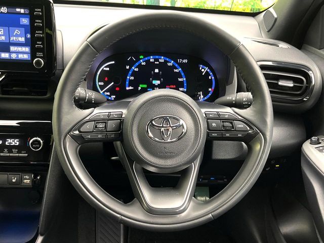 YARIS CROSS HYBRID