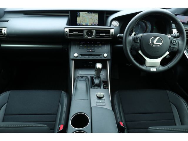 LEXUS IS350