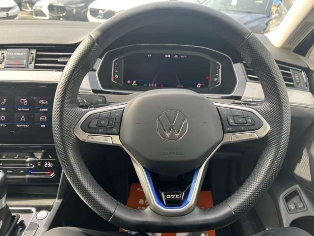 VOLKSWAGEN PASSAT GTE VARIANT