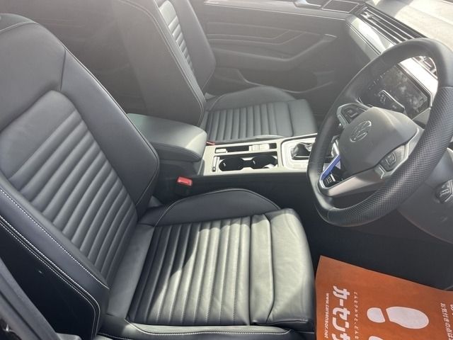 VOLKSWAGEN PASSAT GTE VARIANT