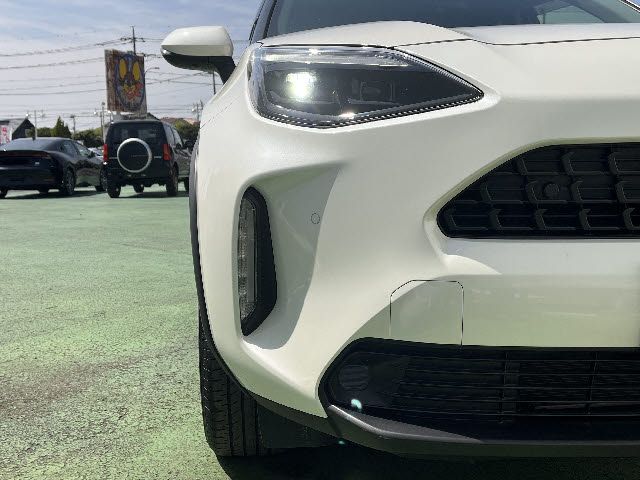 YARIS CROSS HYBRID