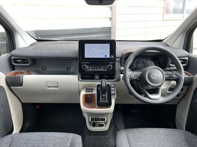 SIENTA HYBRID
