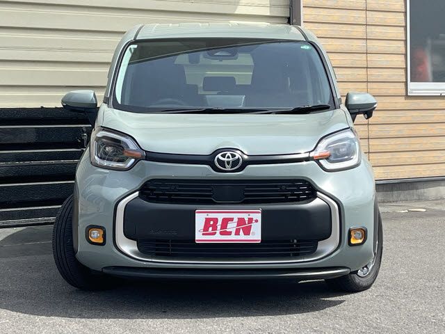SIENTA HYBRID