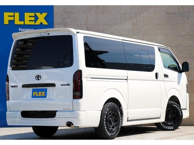 HIACE van 4WD