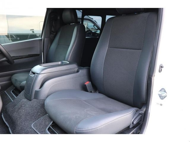HIACE van 4WD