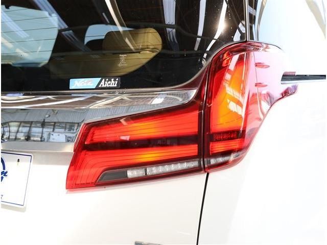 ALPHARD hybrid 4WD