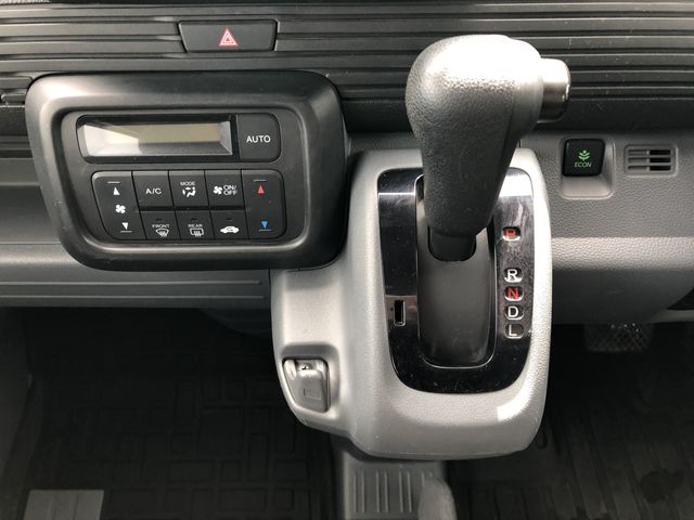 N-VAN 4WD