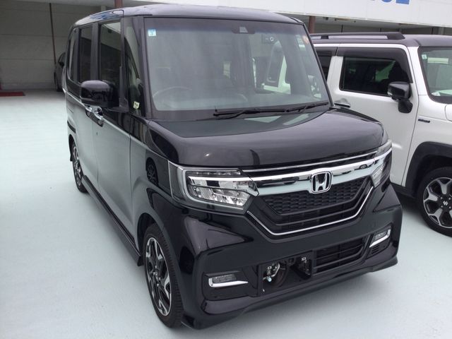 N BOX CUSTOM