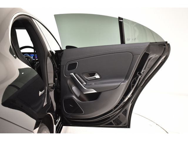 MERCEDES BENZ CLA class