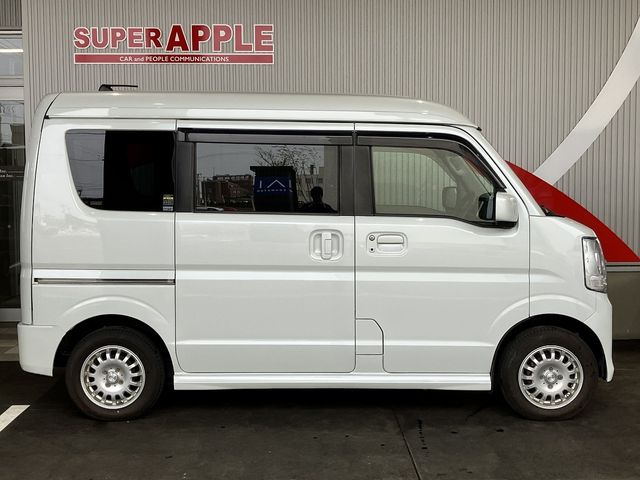 NV100 CLIPPER RIO 4WD
