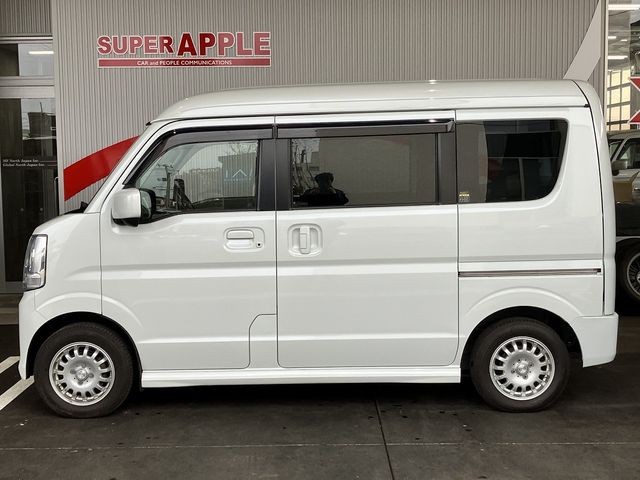 NV100 CLIPPER RIO 4WD