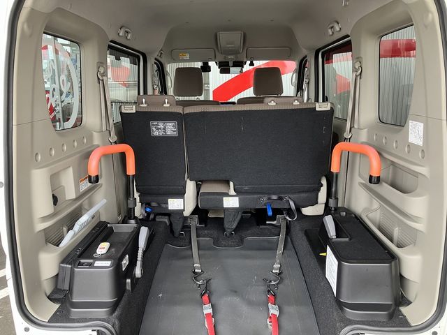 NV100 CLIPPER RIO 4WD