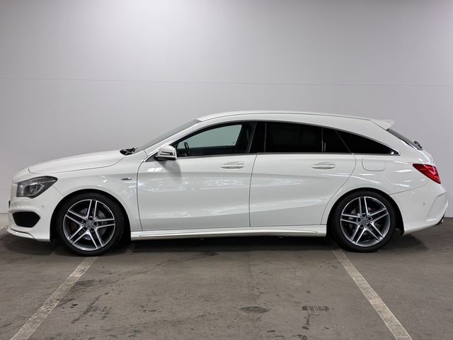 MERCEDES BENZ CLA Shooting Brake