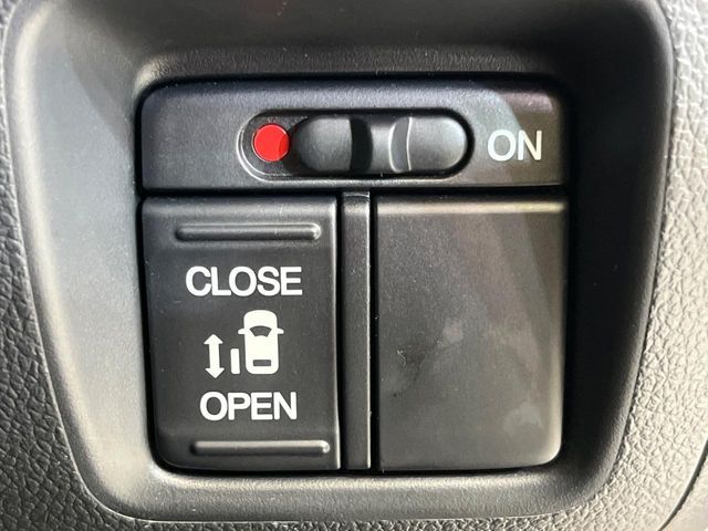N BOX