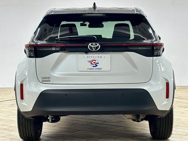 YARIS CROSS