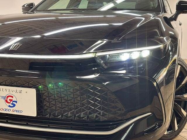 CROWN CROSSOVER