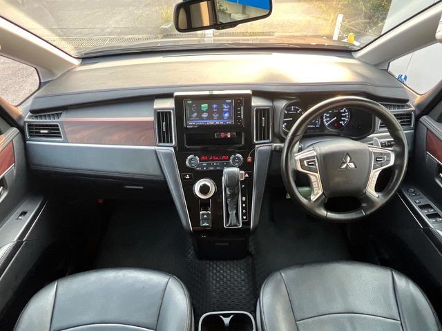 DELICA D:5 4WD